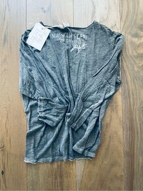 Magnolia Pearl Europa Long Sleeve Tee Top 2253 Ozzy; Preloved